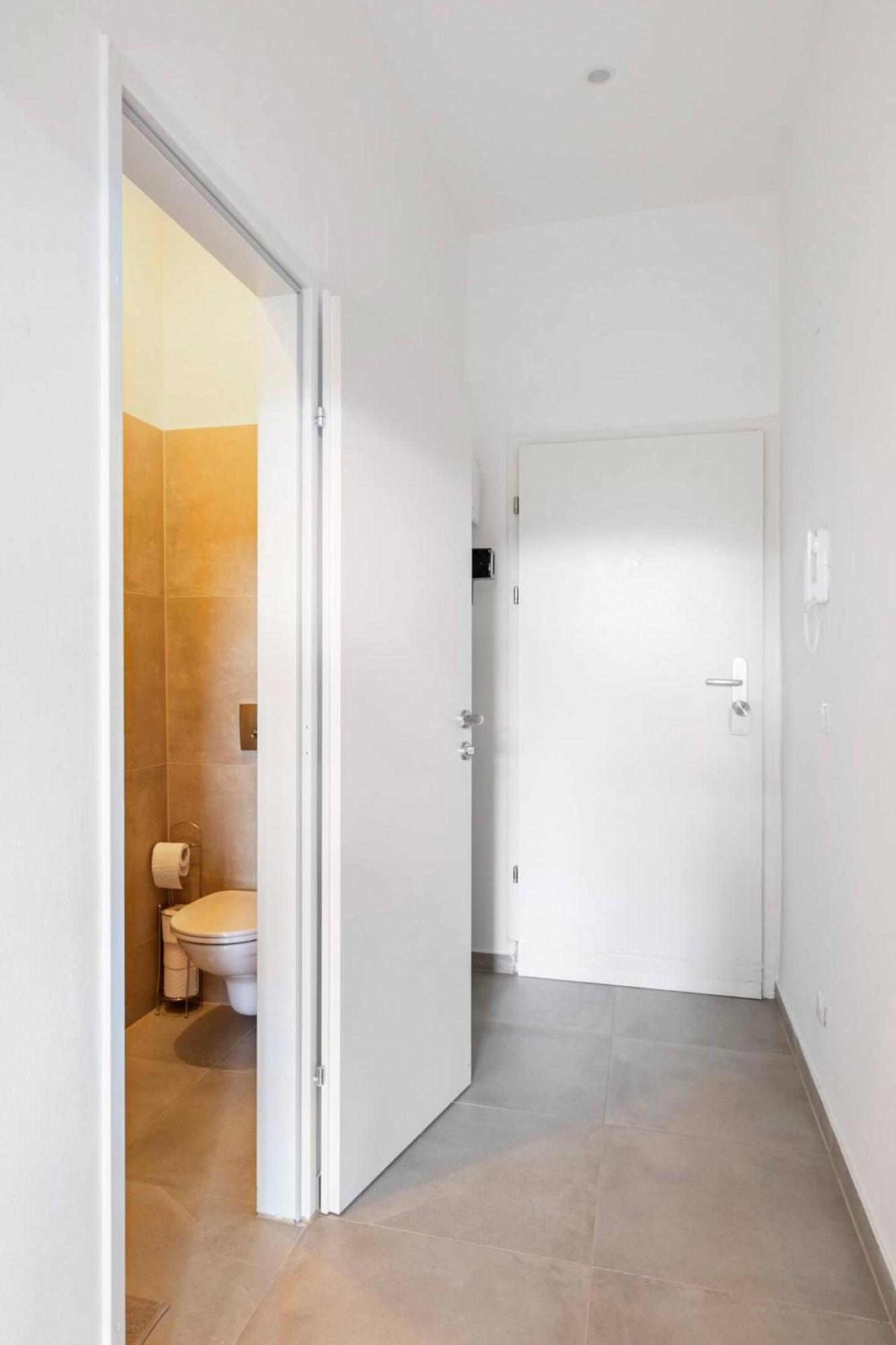 Apartment Near Schoenbrunn & Metro Wiedeń Zewnętrze zdjęcie